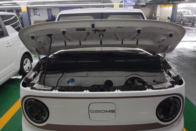 Used Geely Galaxy Panda 2023 Panda Mini 200km Endurance Bear Engine Bay