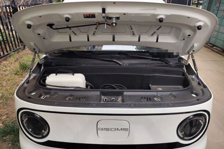 Used Geely Galaxy Panda 2023 Panda Mini 200km Endurance Bear Engine Bay
