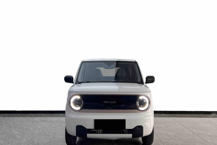Used Geely Galaxy Panda 2023 Panda Mini 200km Endurance Bear Exterior 1