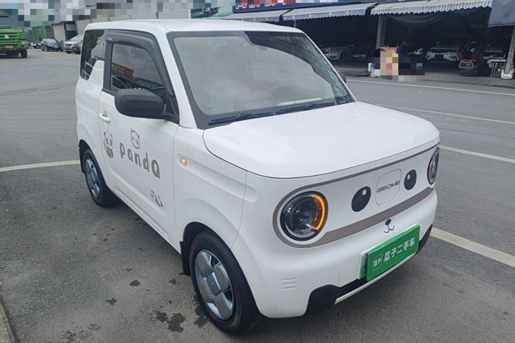 Used Geely Galaxy Panda 2023 Panda Mini 120km Super Cute Bear Exterior 1