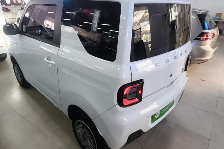 Used Geely Galaxy Panda 2023 Panda Mini 200km Endurance Bear Exterior 2