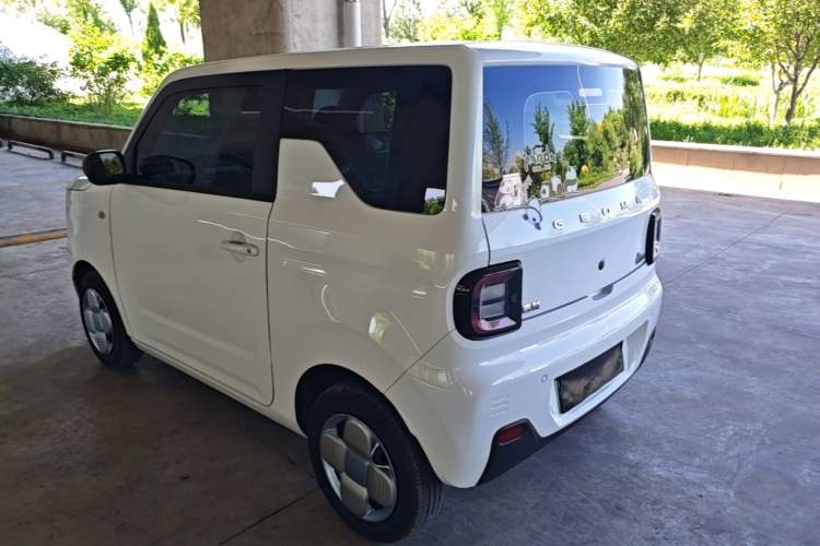Used Geely Galaxy Panda 2023 Panda Mini 200km Endurance Bear Exterior 2
