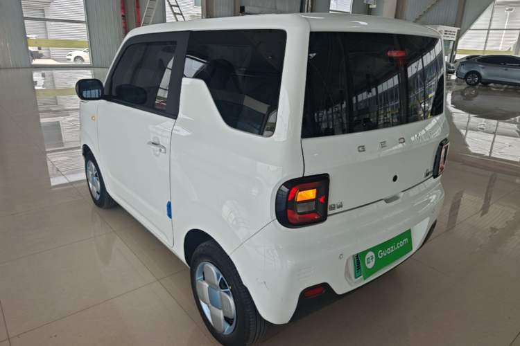 Used Geely Galaxy Panda 2023 Panda Mini 120km Super Cute Bear Exterior 2