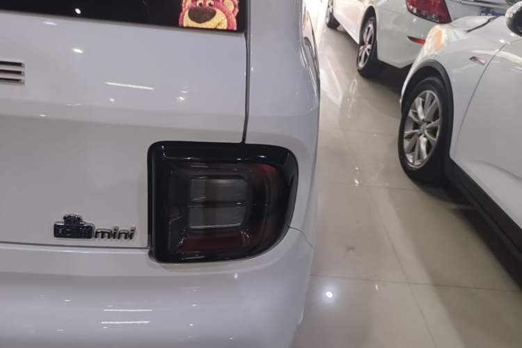Used Geely Galaxy Panda 2023 Panda Mini 120km Cute Bear Exterior 3