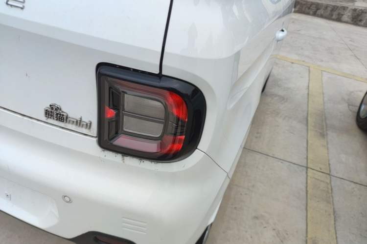 Used Geely Galaxy Panda 2023 Panda Mini 200km Endurance Bear Exterior 3