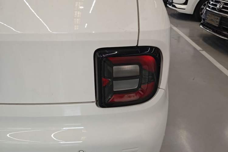 Used Geely Galaxy Panda 2023 Panda Mini 200km Endurance Bear Exterior 3