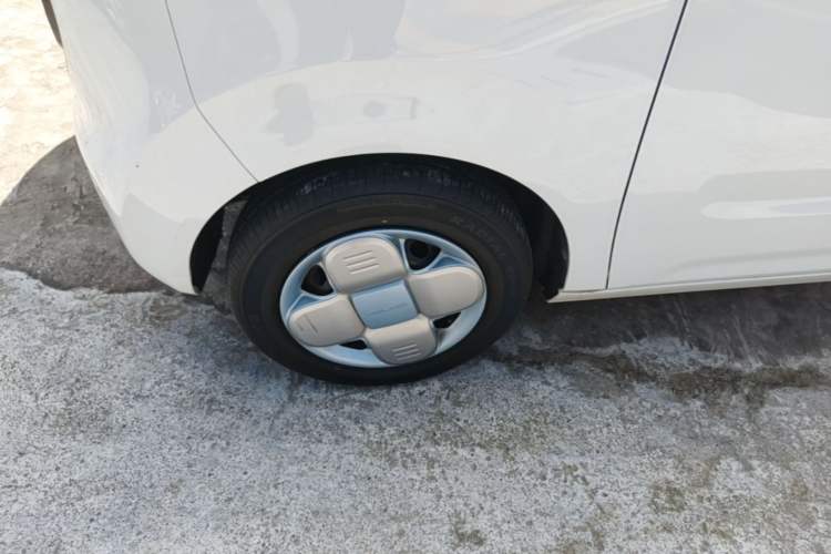 Used Geely Galaxy Panda 2023 Panda Mini 200km Endurance Bear Exterior 4