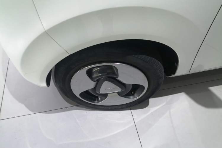 Used Geely Galaxy Panda 2023 Panda Mini 200km Dynamic Bear Exterior 4