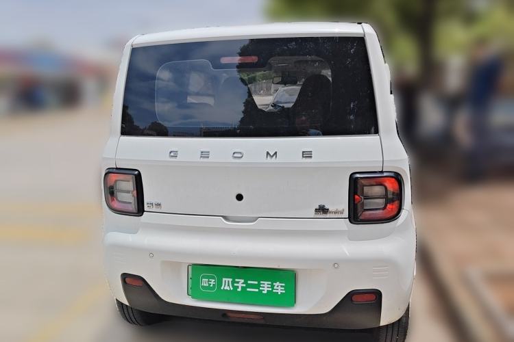 Used Geely Galaxy Panda 2023 Panda Mini 200km Endurance Bear Exterior 4