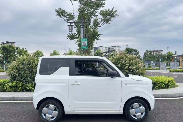 Used Geely Galaxy Panda 2023 Panda Mini 200km Endurance Bear Exterior 4