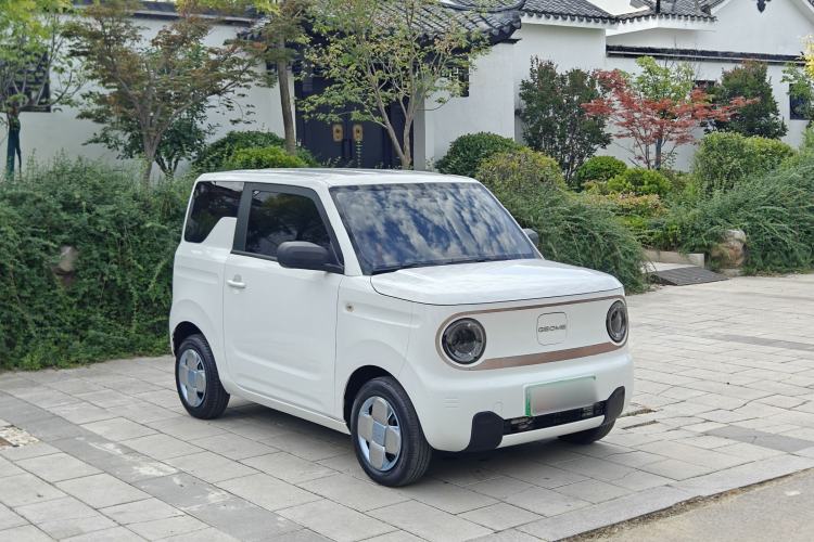 Used Geely Galaxy Panda 2023 Panda Mini 200km Endurance Bear Exterior 4