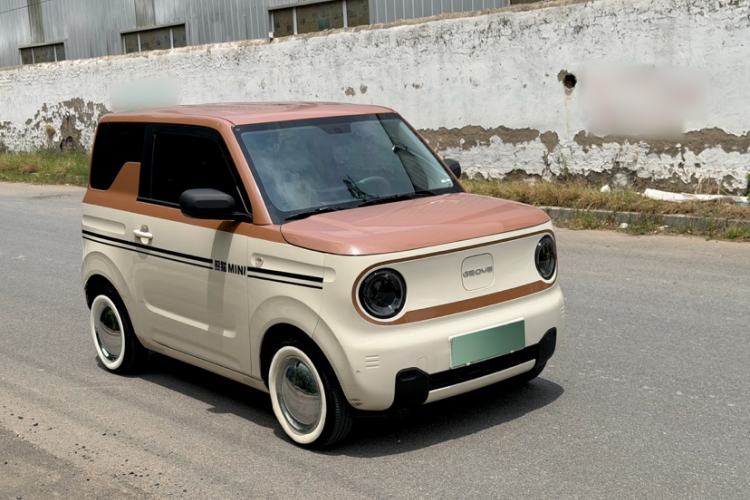 Used Geely Galaxy Panda 2023 Panda Mini 200km Endurance Bear Exterior 5