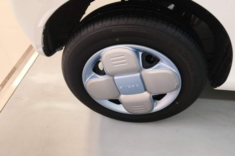 Used Geely Galaxy Panda 2023 Panda Mini 200km Endurance Bear Exterior 5