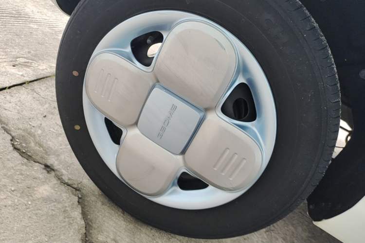 Used Geely Galaxy Panda 2023 Panda Mini 200km Endurance Bear Exterior 5