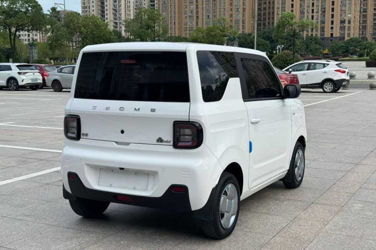 Used Geely Galaxy Panda 2023 Panda Mini 200km Endurance Bear Exterior 5