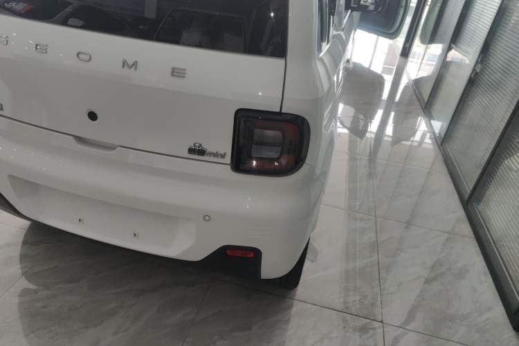Used Geely Galaxy Panda 2023 Panda Mini 200km Endurance Bear Exterior 6
