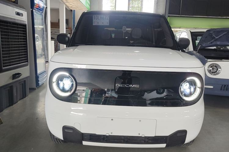 Used Geely Galaxy Panda 2023 Panda Mini 200km Endurance Bear Front
