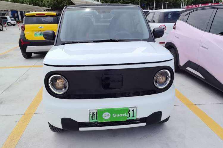 Used Geely Galaxy Panda 2023 Panda Mini 200km Dynamic Bear Front