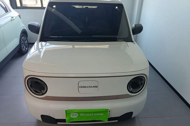 Used Geely Galaxy Panda 2023 Panda Mini 200km Endurance Bear Front