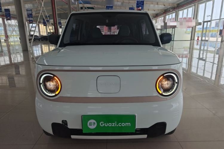 Used Geely Galaxy Panda 2023 Panda Mini 120km Super Cute Bear Front