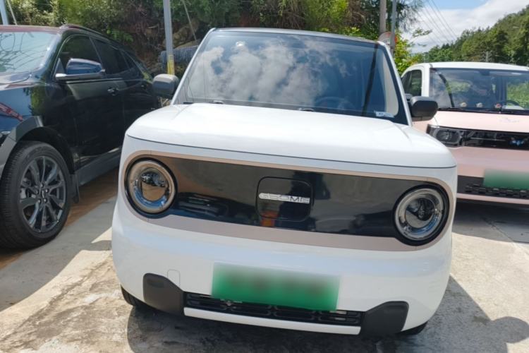Used Geely Galaxy Panda 2023 Panda Mini 200km Endurance Bear Front