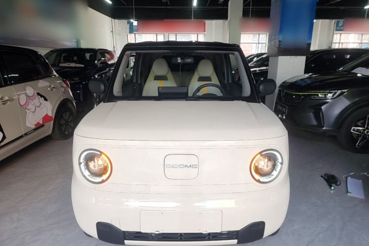 Used Geely Galaxy Panda 2023 Panda Mini 200km Endurance Bear Front
