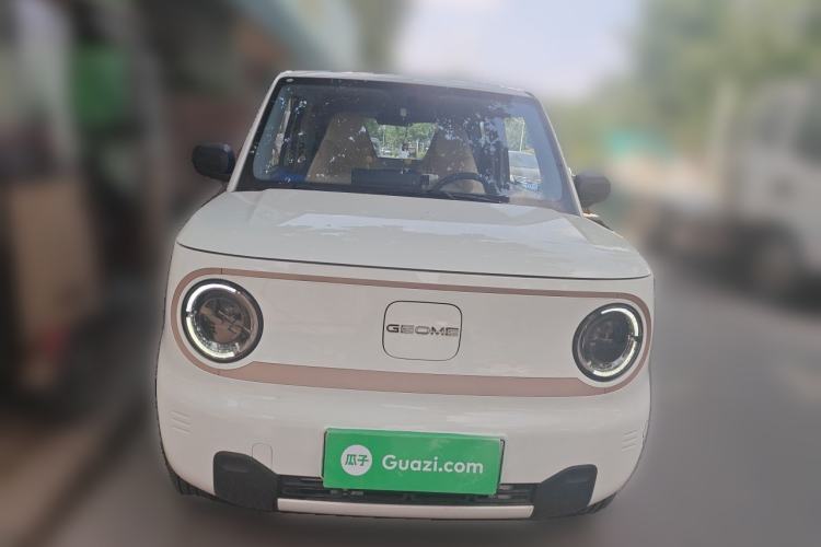 Used Geely Galaxy Panda 2023 Panda Mini 120km Cute Bear Front