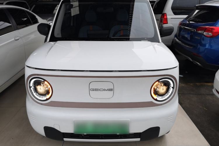 Used Geely Galaxy Panda 2023 Panda Mini 120km Super Cute Bear Front