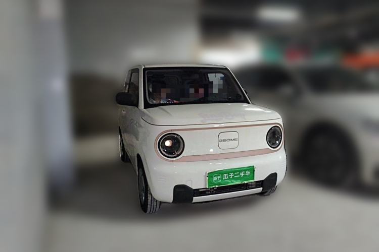 Used Geely Galaxy Panda 2023 Panda Mini 200km Endurance Bear Front Right 45 Deg