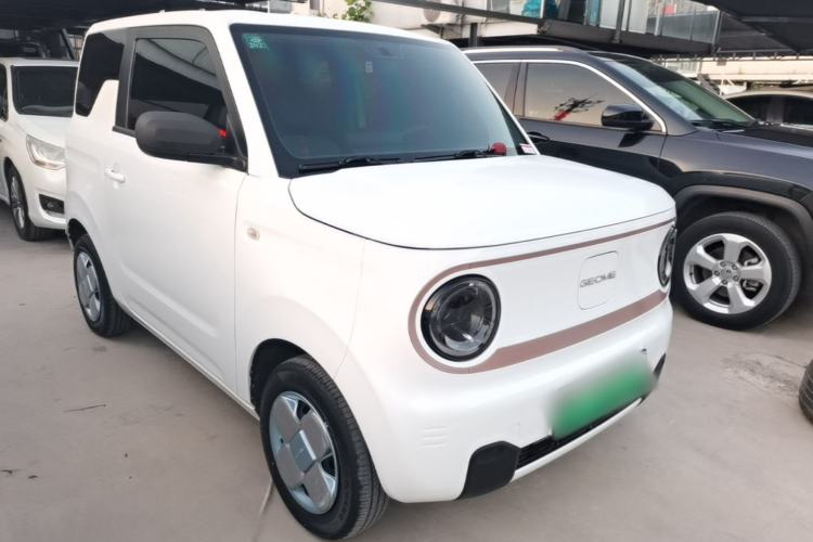 Used Geely Galaxy Panda 2023 Panda Mini 120km Cute Bear Front Right 45 Deg