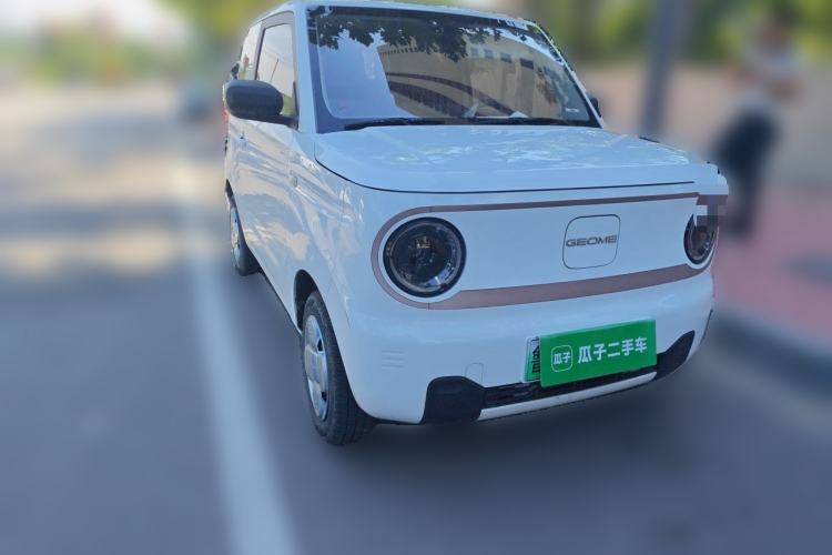Used Geely Galaxy Panda 2023 Panda Mini 200km Endurance Bear Front Right 45 Deg