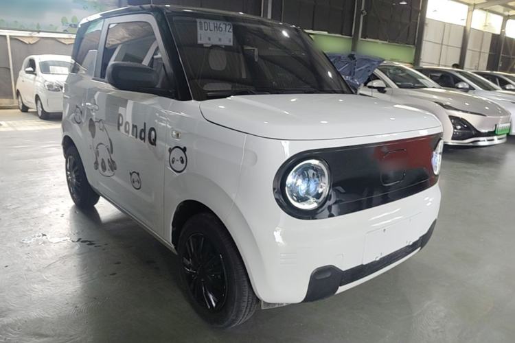 Used Geely Galaxy Panda 2023 Panda Mini 200km Endurance Bear Front Right 45 Deg