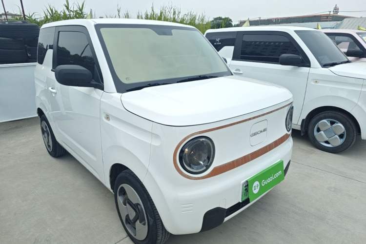 Used Geely Galaxy Panda 2023 Panda Mini 200km Dynamic Bear Front Right 45 Deg