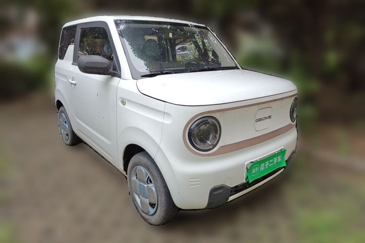 Used Geely Galaxy Panda 2023 Panda Mini 120km Cute Bear Front Right 45 Deg