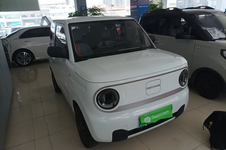 Used Geely Galaxy Panda 2023 Panda Mini 200km Endurance Bear Front Right 45 Deg