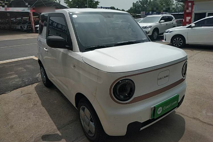 Used Geely Galaxy Panda 2023 Panda Mini 200km Endurance Bear Front Right 45 Deg