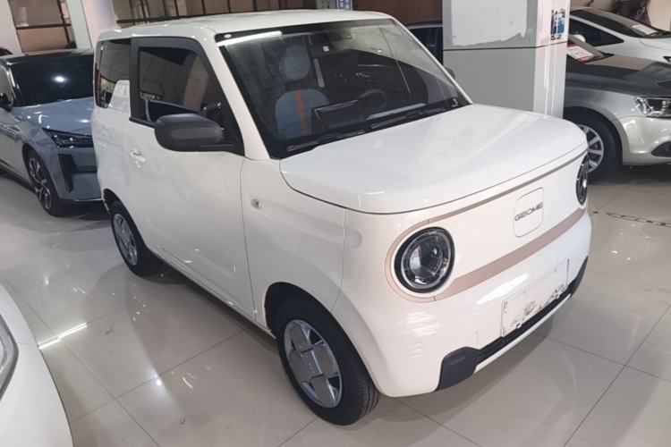 Used Geely Galaxy Panda 2023 Panda Mini 120km Cute Bear Front Right 45 Deg