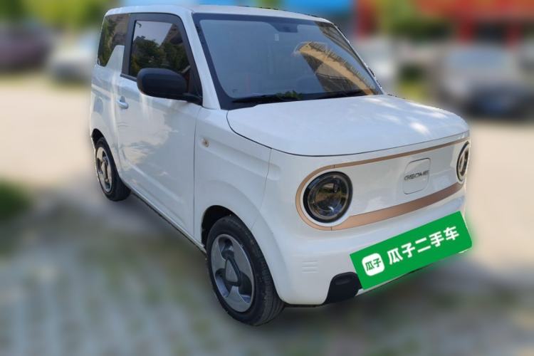Used Geely Galaxy Panda 2023 Panda Mini 200km Dynamic Bear Front Right 45 Deg