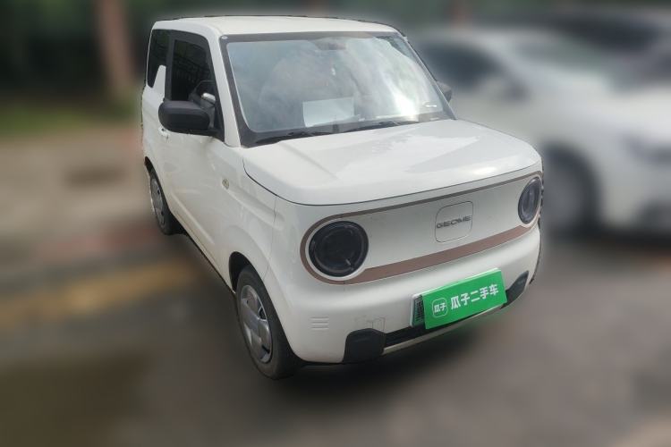 Used Geely Galaxy Panda 2023 Panda Mini 120km Super Cute Bear Front Right 45 Deg