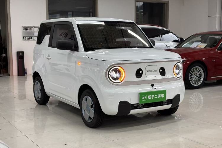 Used Geely Galaxy Panda 2023 Panda Mini 200km Endurance Bear Front Right 45 Deg