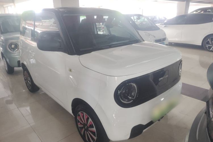 Used Geely Galaxy Panda 2023 Panda Mini 200km Endurance Bear Front Right 45 Deg