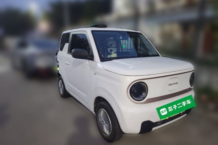Used Geely Galaxy Panda 2023 Panda Mini 200km Endurance Bear Front Right 45 Deg