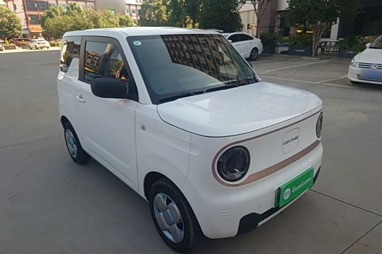 Used Geely Galaxy Panda 2023 Panda Mini 200km Endurance Bear Front Right 45 Deg