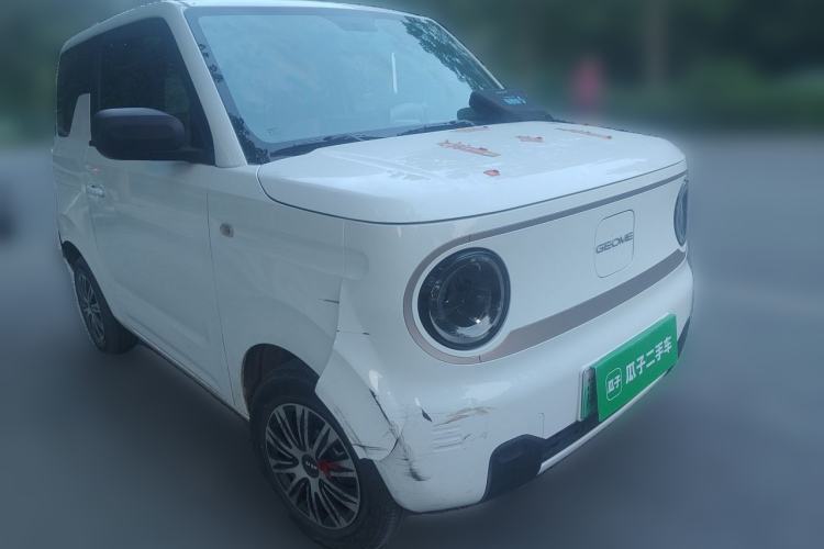 Used Geely Galaxy Panda 2023 Panda Mini 120km Super Cute Bear Front Right 45 Deg