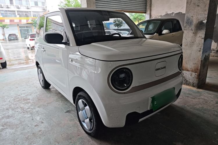 Used Geely Galaxy Panda 2023 Panda Mini 200km Endurance Bear Front Right 45 Deg