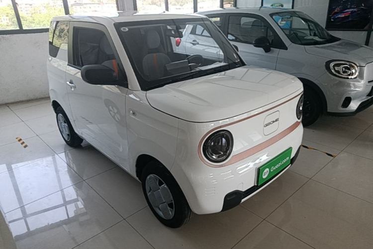 Used Geely Galaxy Panda 2023 Panda Mini 200km Endurance Bear Front Right 45 Deg