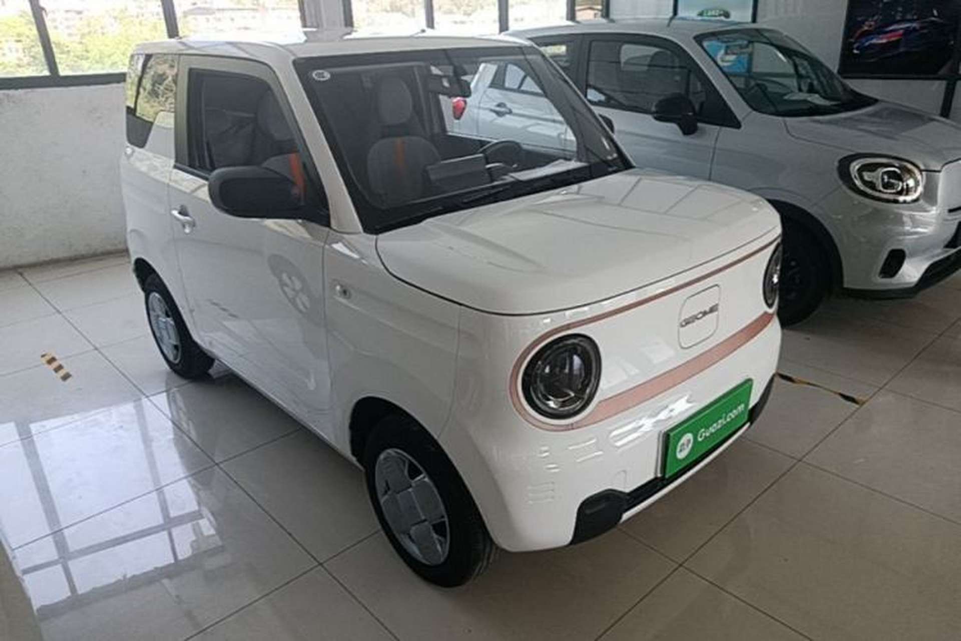 Used Geely Galaxy Panda 2023 Panda Mini 200km Endurance Bear Front Right 45 Deg