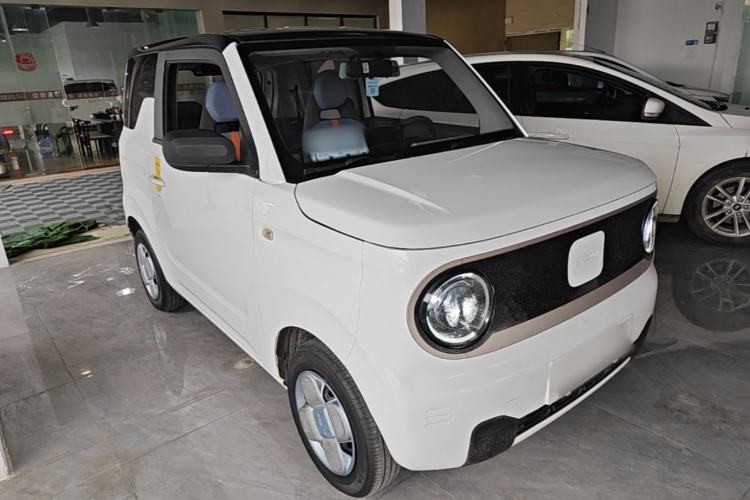 Used Geely Galaxy Panda 2023 Panda Mini 200km Endurance Bear Front Right 45 Deg