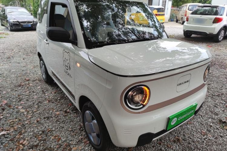 Used Geely Galaxy Panda 2023 Panda Mini 200km Endurance Bear Front Right 45 Deg