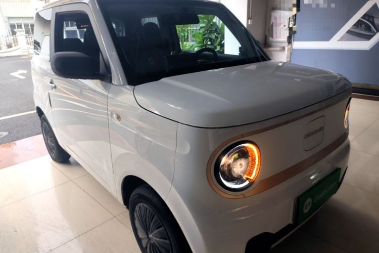 Used Geely Galaxy Panda 2023 Panda Mini 200km Endurance Bear Front Right 45 Deg